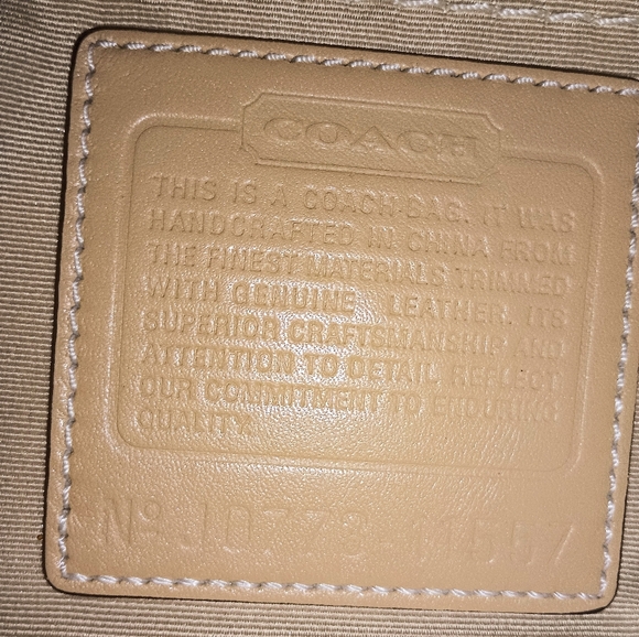 Coach signature 'C' satchel / shoulder bag #11557 - Picture 6 of 6